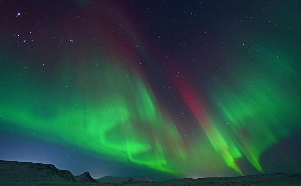 Northern lights hunt